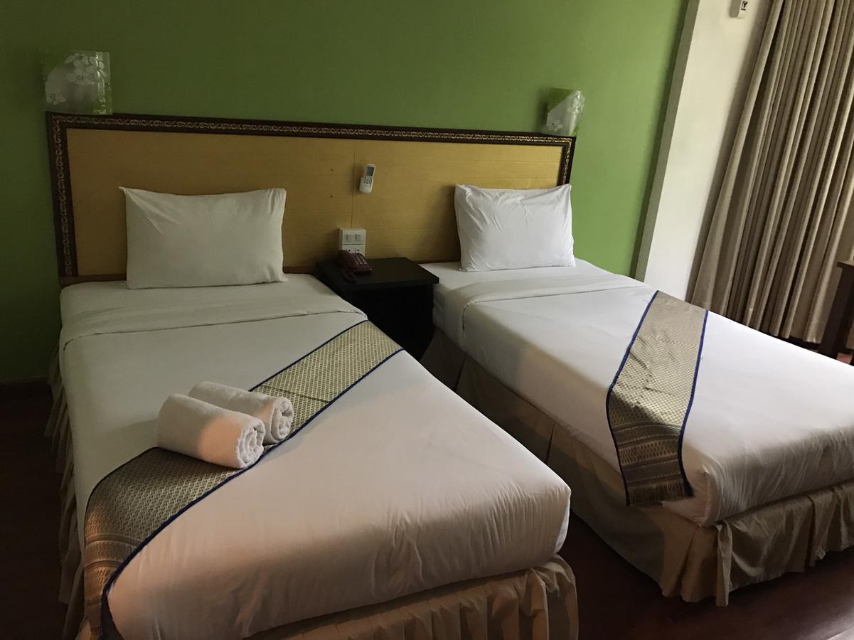 The Imperial Home Hotel Pak Kret Bagian luar foto