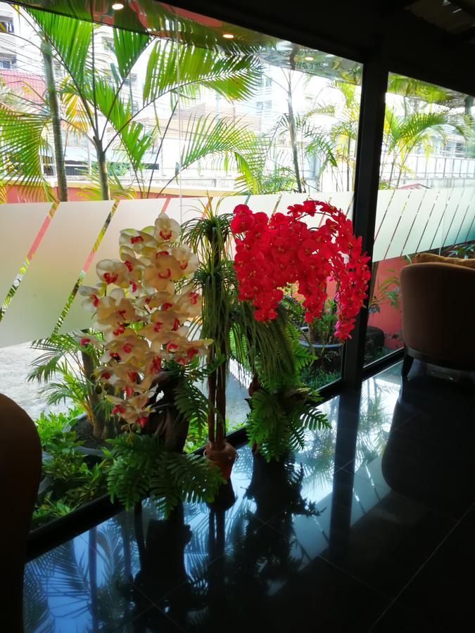The Imperial Home Hotel Pak Kret Bagian luar foto